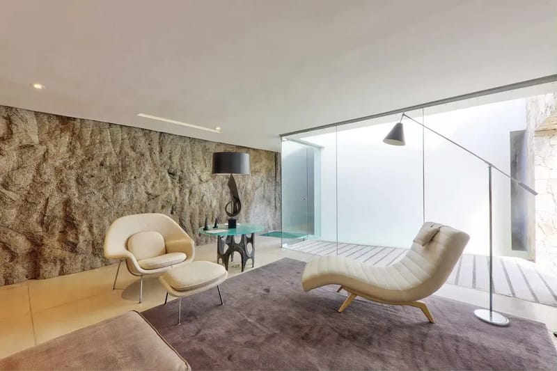 Remarkable 4BR Villa w/ Oceans Views & Pool
