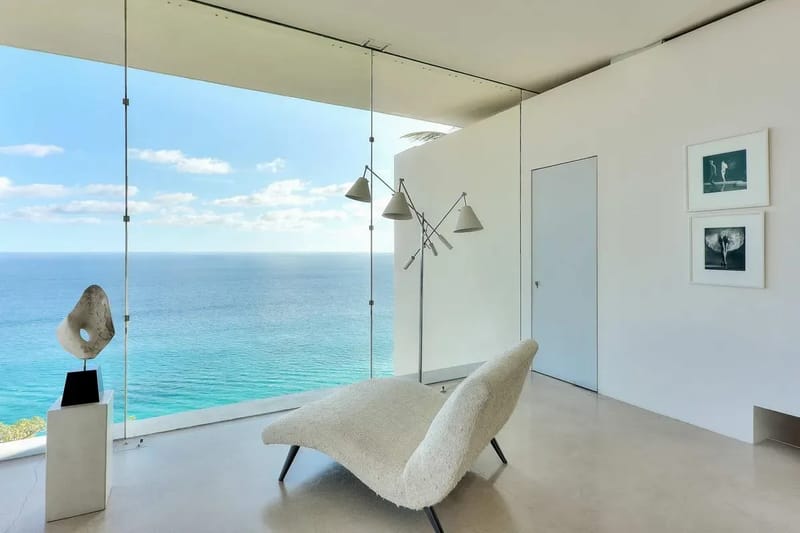 Remarkable 4BR Villa w/ Oceans Views & Pool