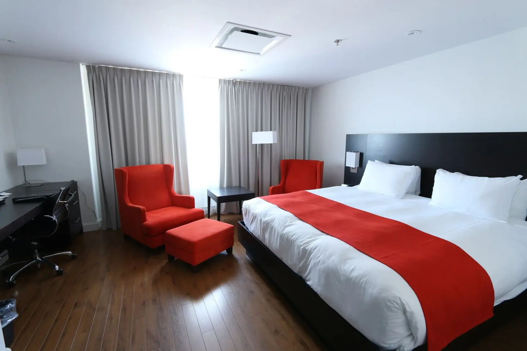 Habitación con cama king