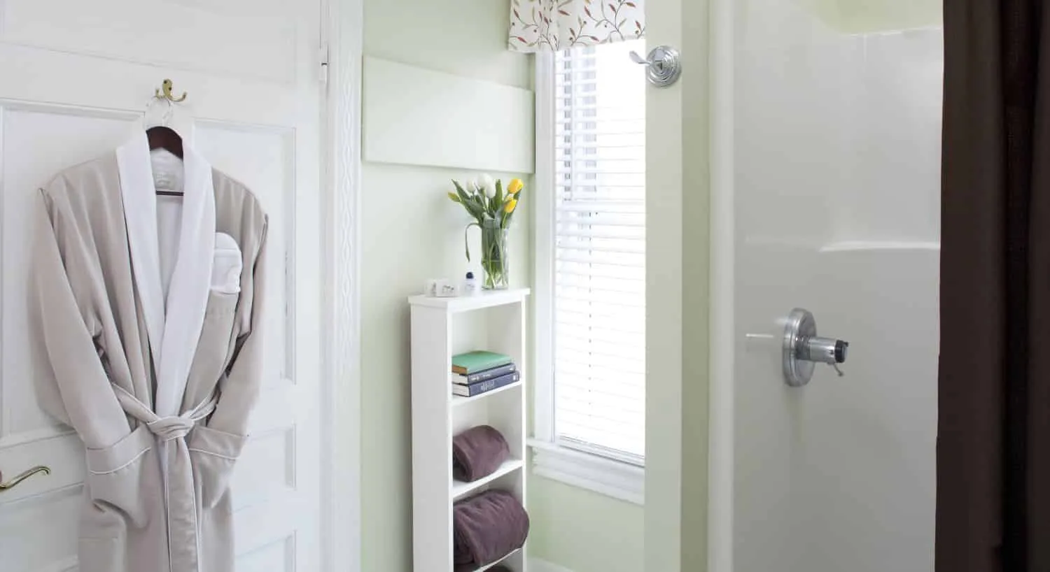 Cape Elizabeth bathroom with shower