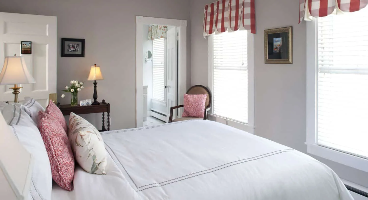 Cape Neddick guest room