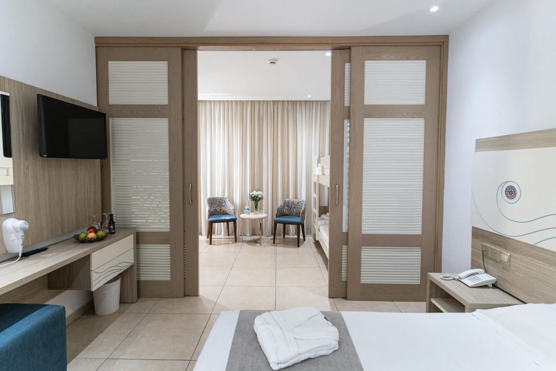 Junior Suite and family room