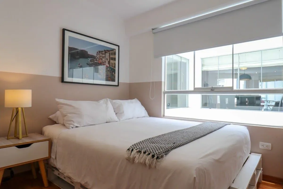 Spacious 3BR with Balcony in Barranco