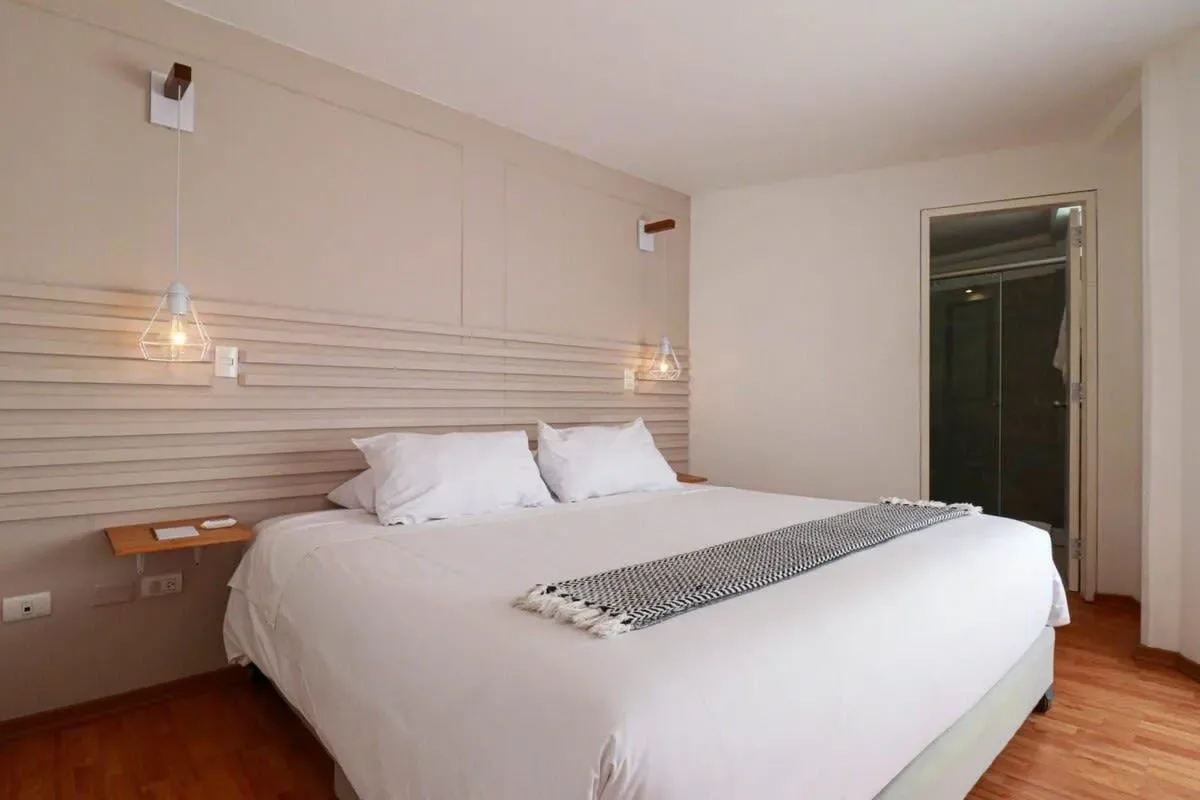 Spacious 3BR with Balcony in Barranco