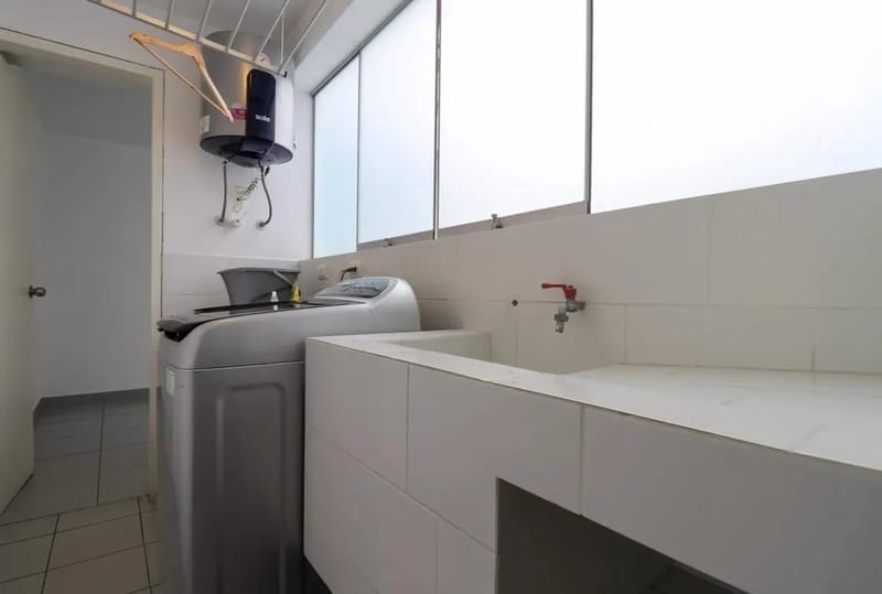 Spacious 3BR with Balcony in Barranco