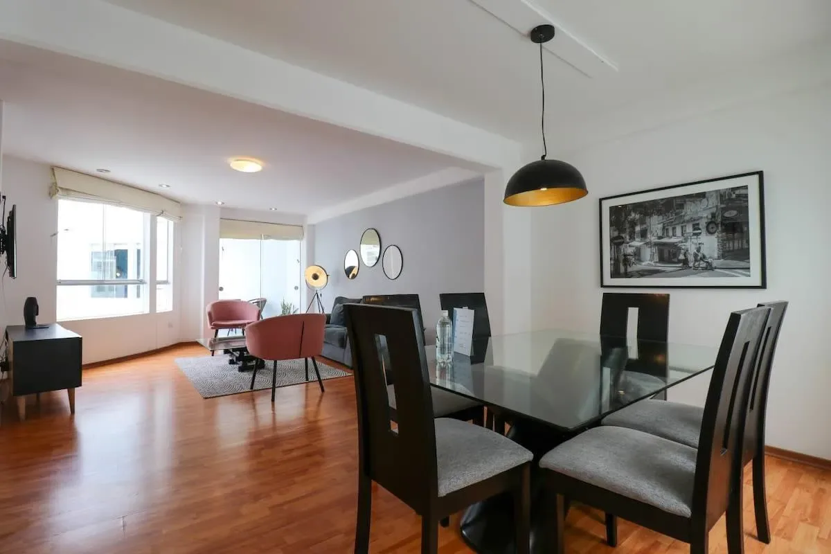 Spacious 3BR with Balcony in Barranco