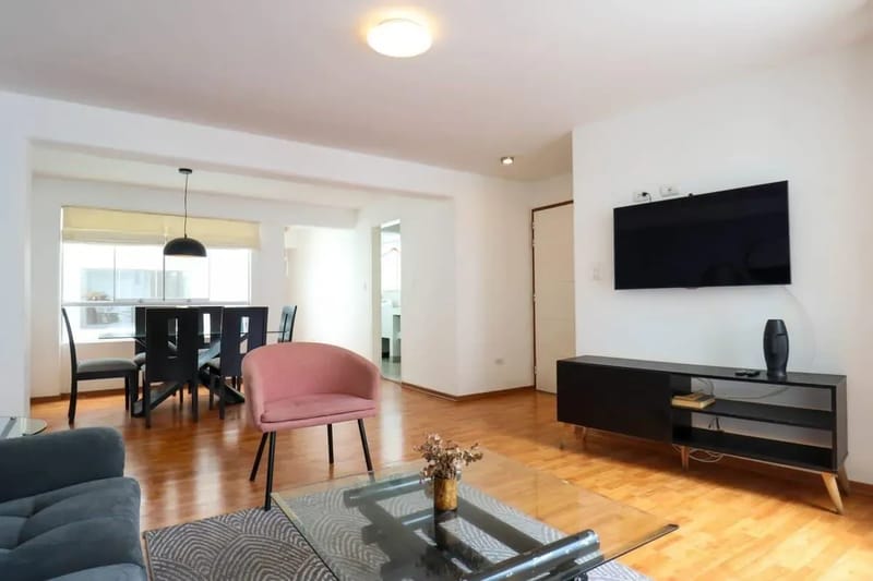 Spacious 3BR with Balcony in Barranco