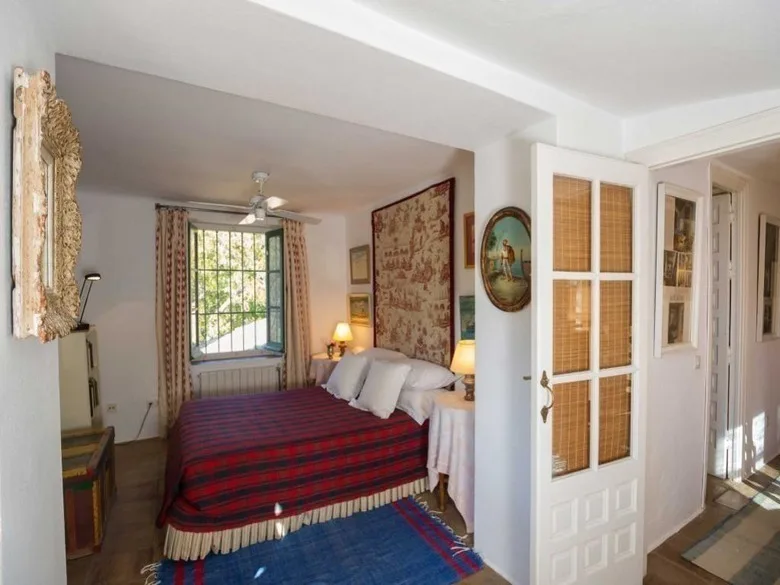 Property room photo