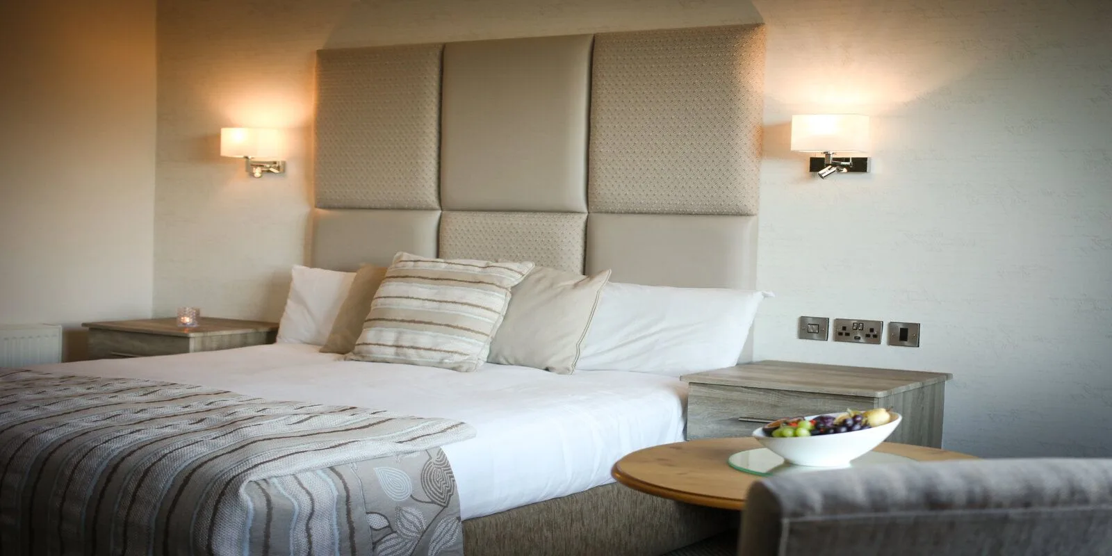 Foto de una habitación superior con cama king