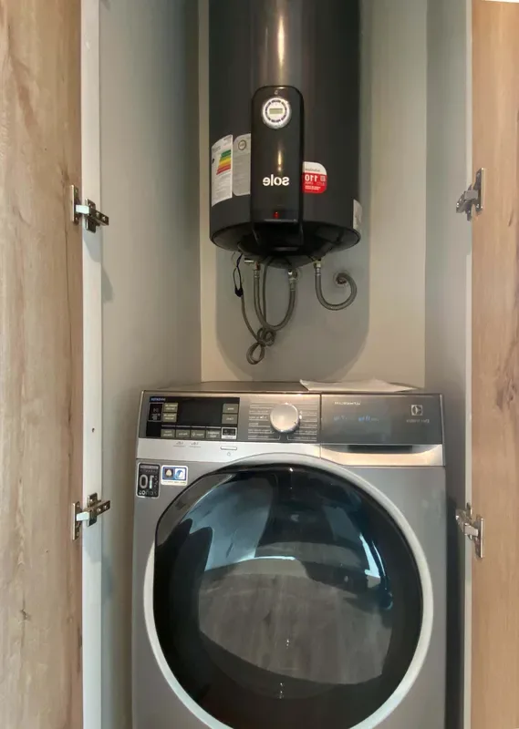 Lovely 2BR w/AC near Kennedy Park