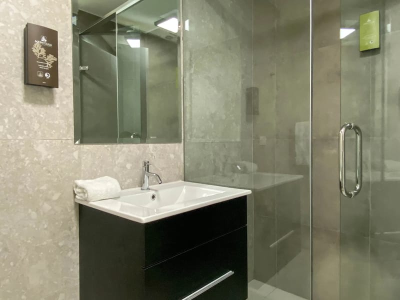 Lovely 2BR w/AC near Kennedy Park
