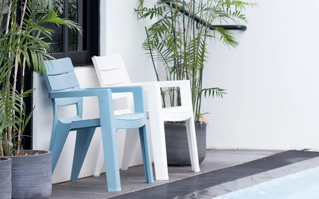 Habitación con acceso a la piscina