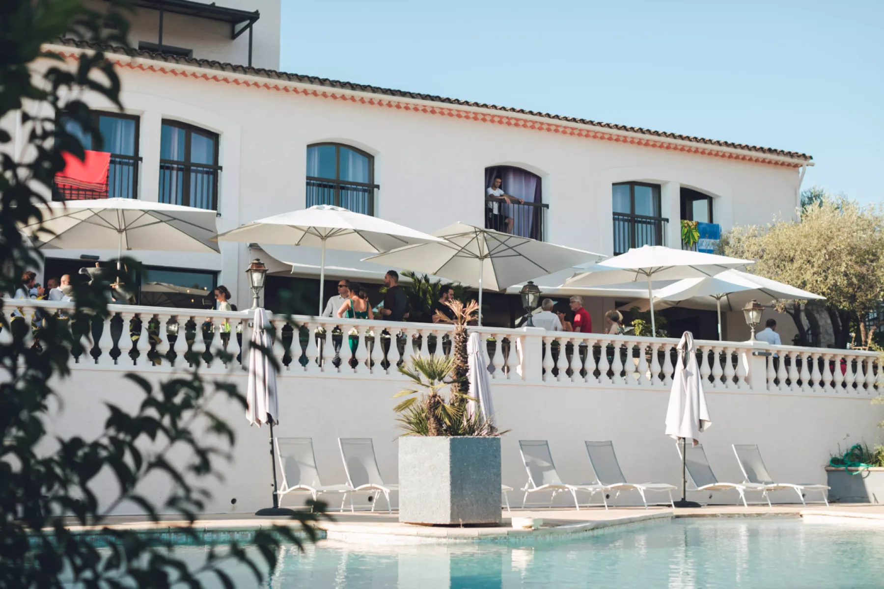 Piscina infinita del hotel