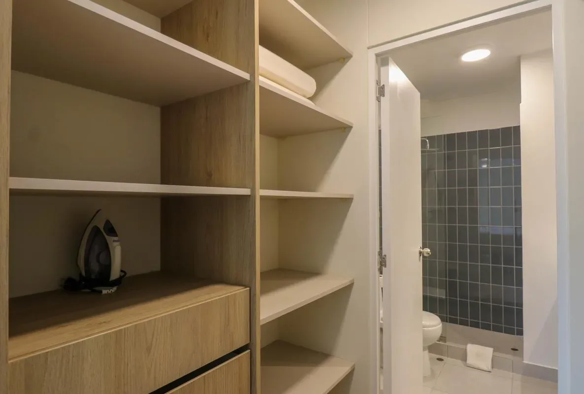 Extraordinary 2BR with balcony in Miraflores