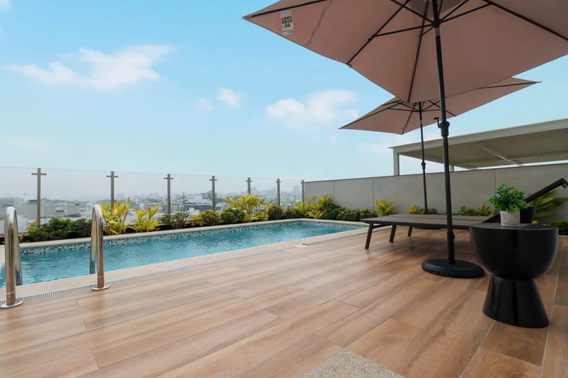 Extraordinary 2BR with balcony in Miraflores