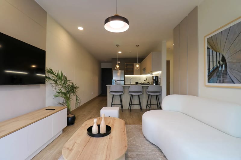 Extraordinary 2BR with balcony in Miraflores