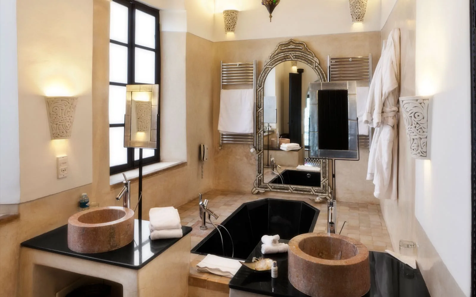 Suite 2