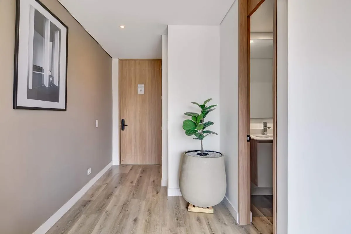 Perfect 1BR in Santa Barbara w/ Balcony