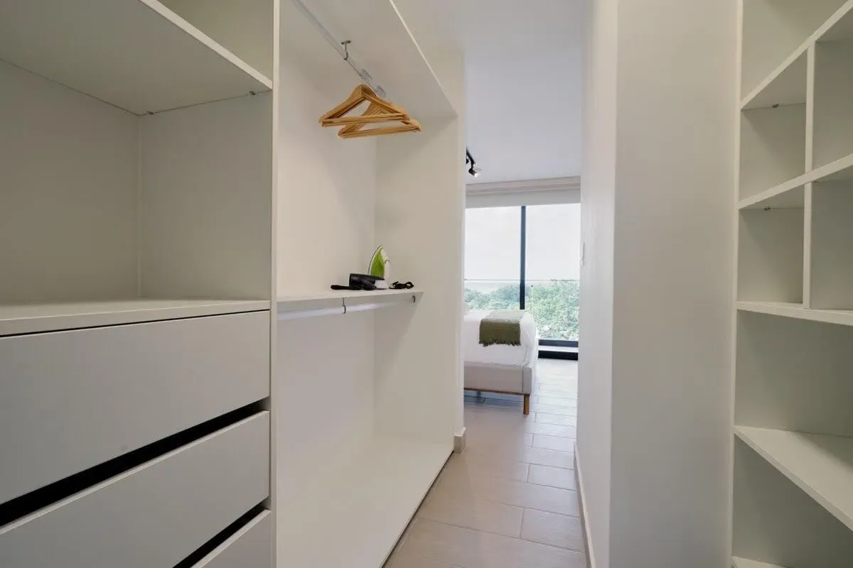 Light-filled 1BR in San Francisco w/ Pool