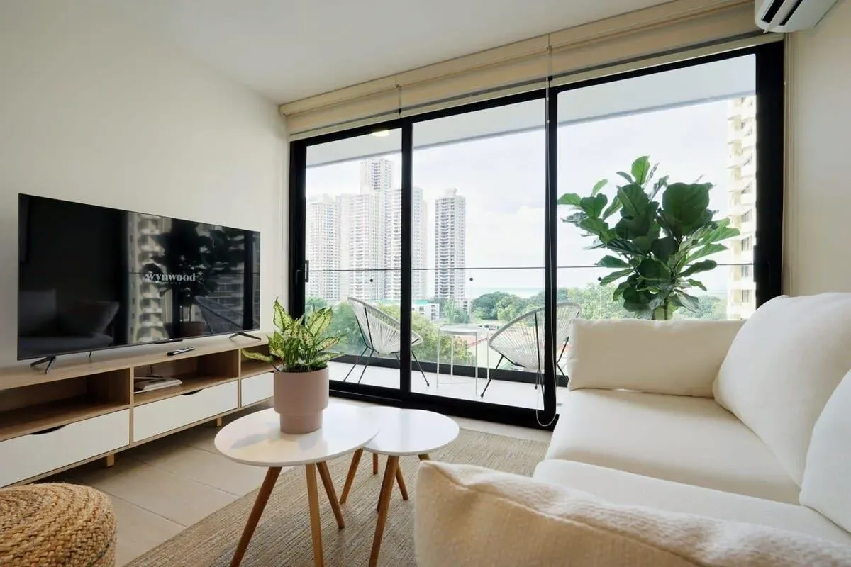 Light-filled 1BR in San Francisco w/ Pool