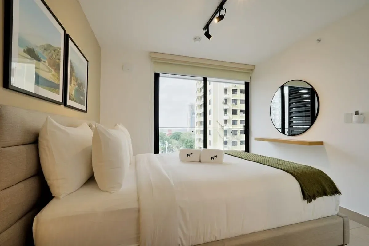 Light-filled 1BR in San Francisco w/ Pool