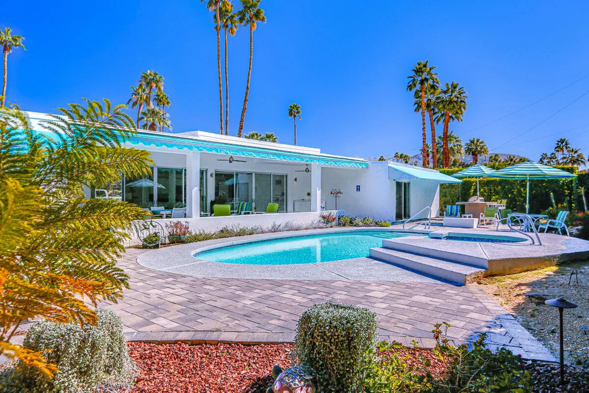 Palm Springs Timeless Beauty