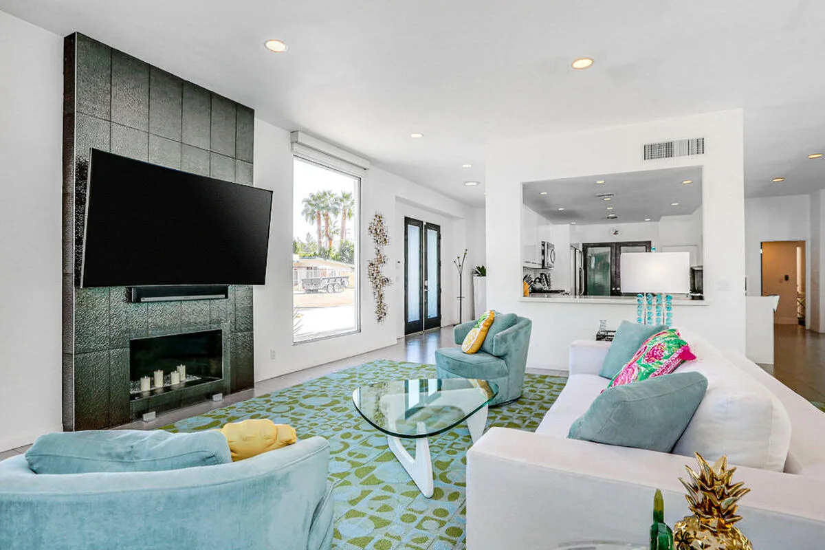 Palm Springs Timeless Beauty