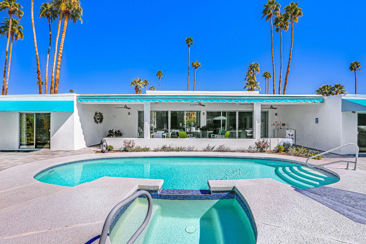 Palm Springs Timeless Beauty