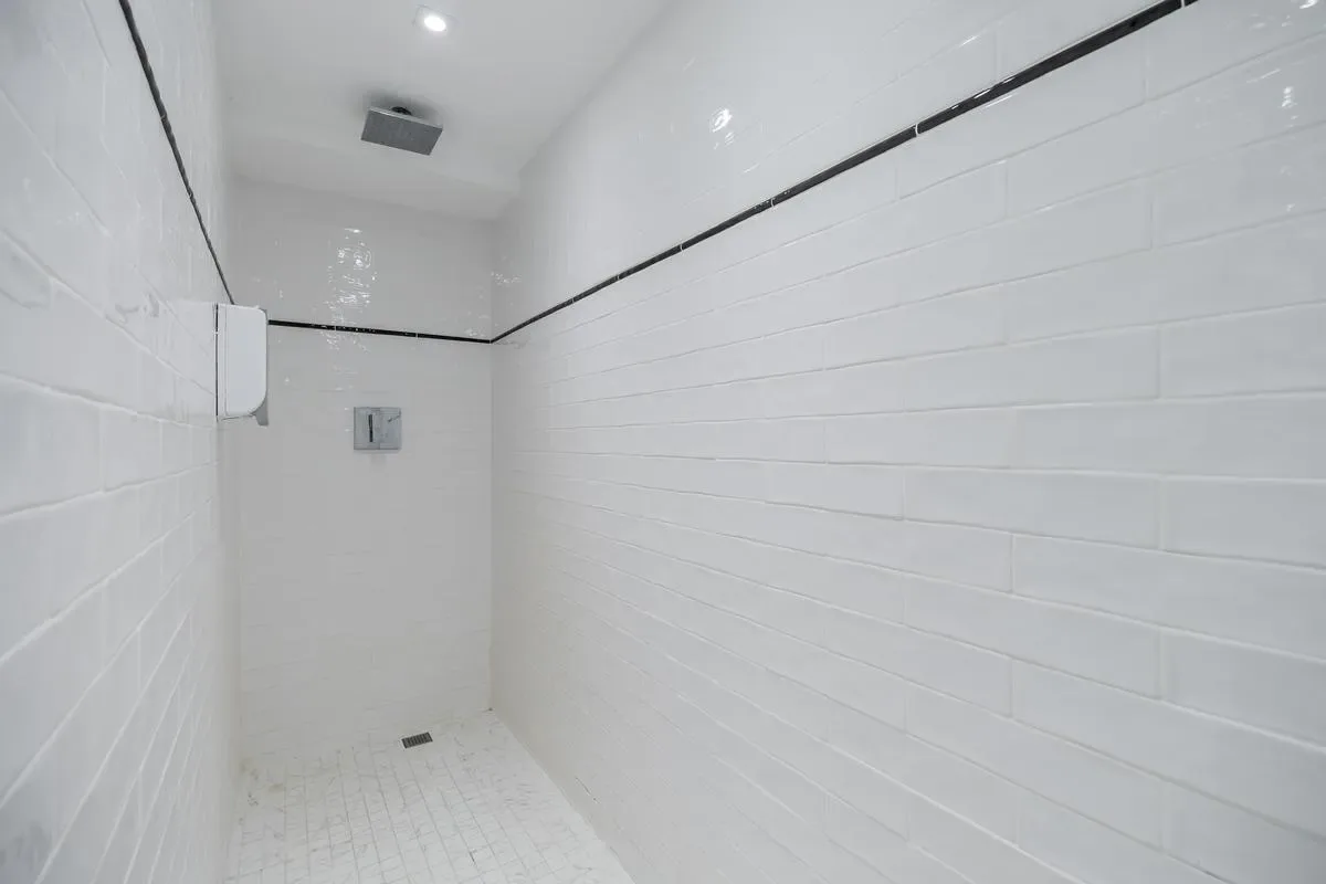 Polished Duplex in Plaza Catedral