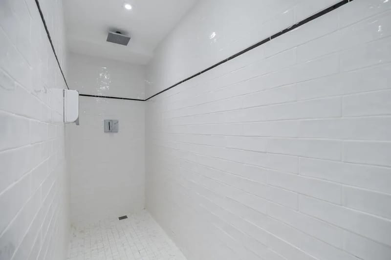 Polished Duplex in Plaza Catedral