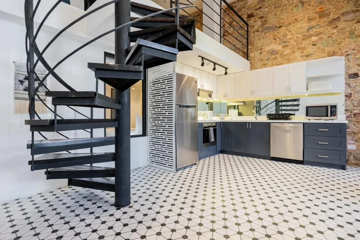 Polished Duplex in Plaza Catedral