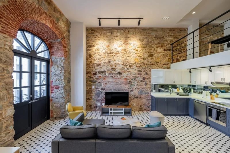 Polished Duplex in Plaza Catedral