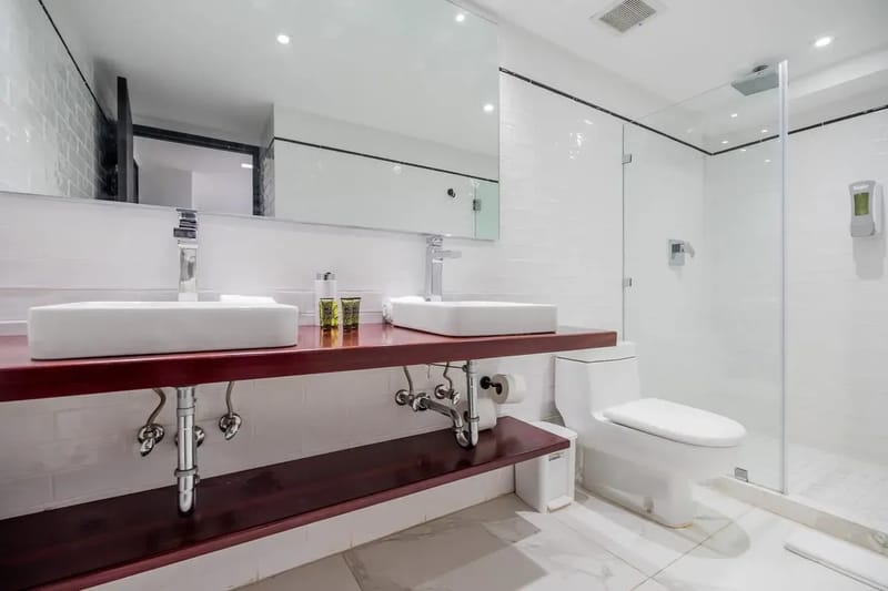 Polished Duplex in Plaza Catedral
