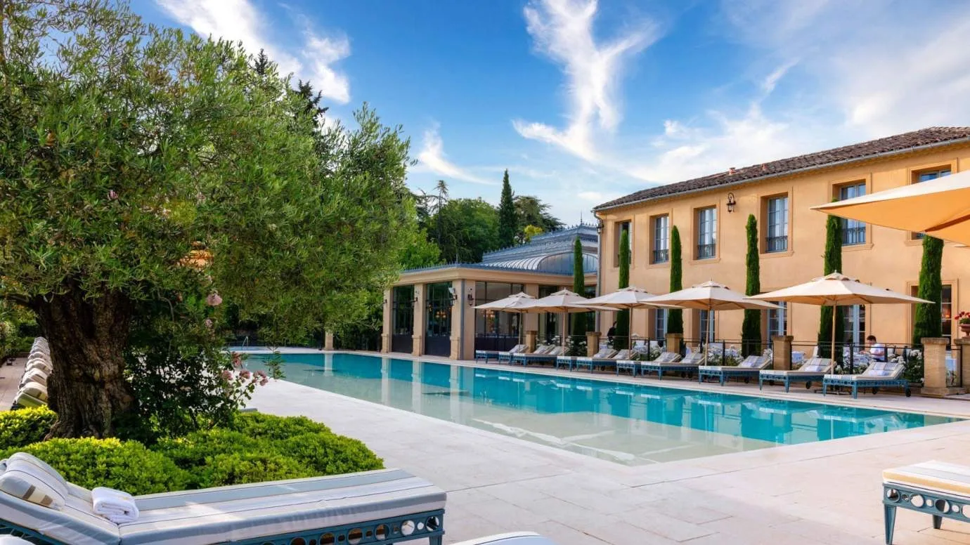 Hotel pool