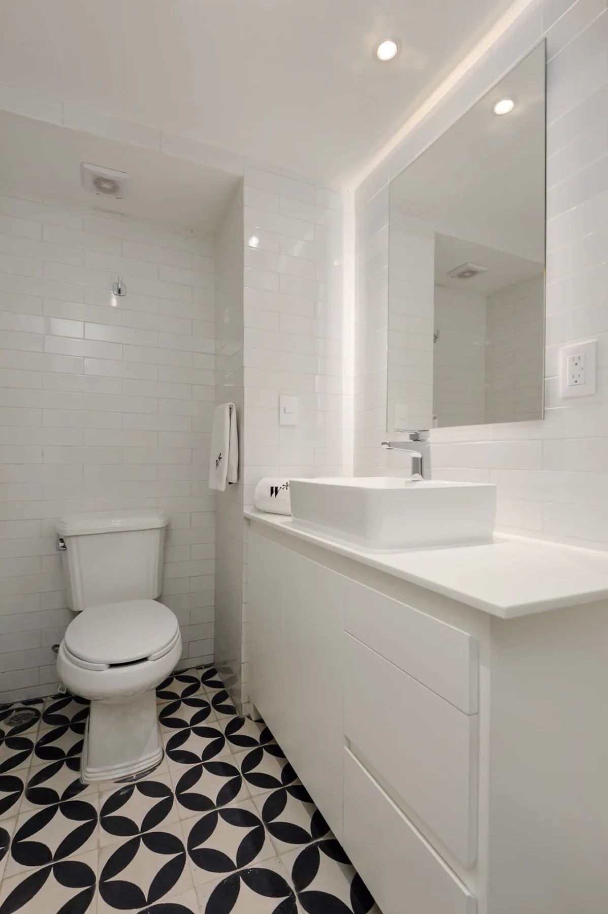 Bright 2BR Duplex with Balcony in Condesa