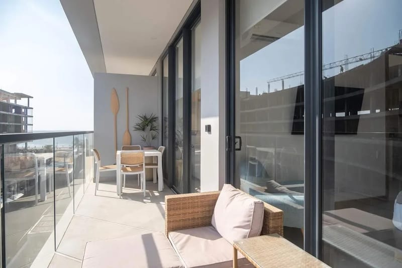 Enchanting 2BR w/ Balcony in Morros