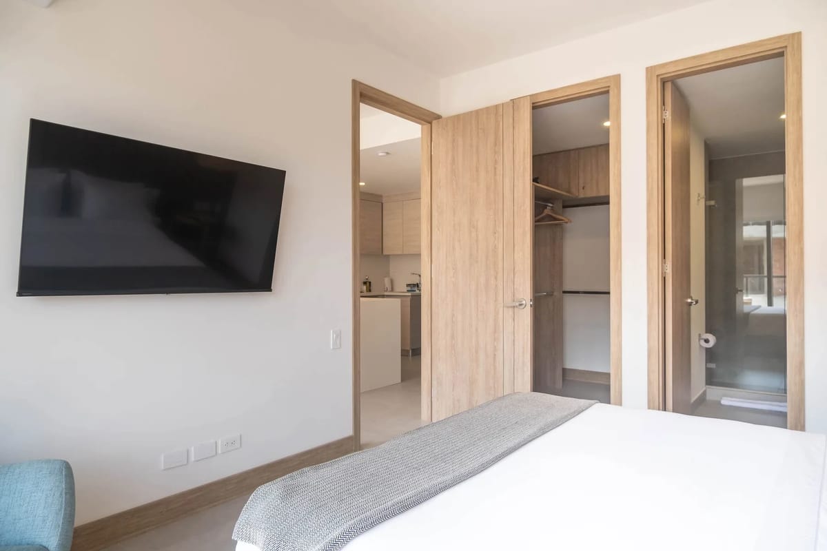 Enchanting 2BR w/ Balcony in Morros
