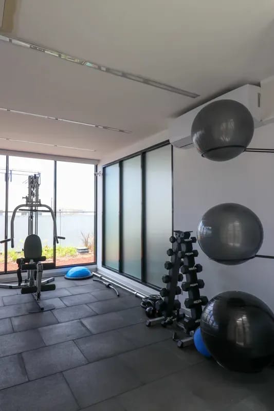 Sensational 2BR in Miraflores w/ Balcony