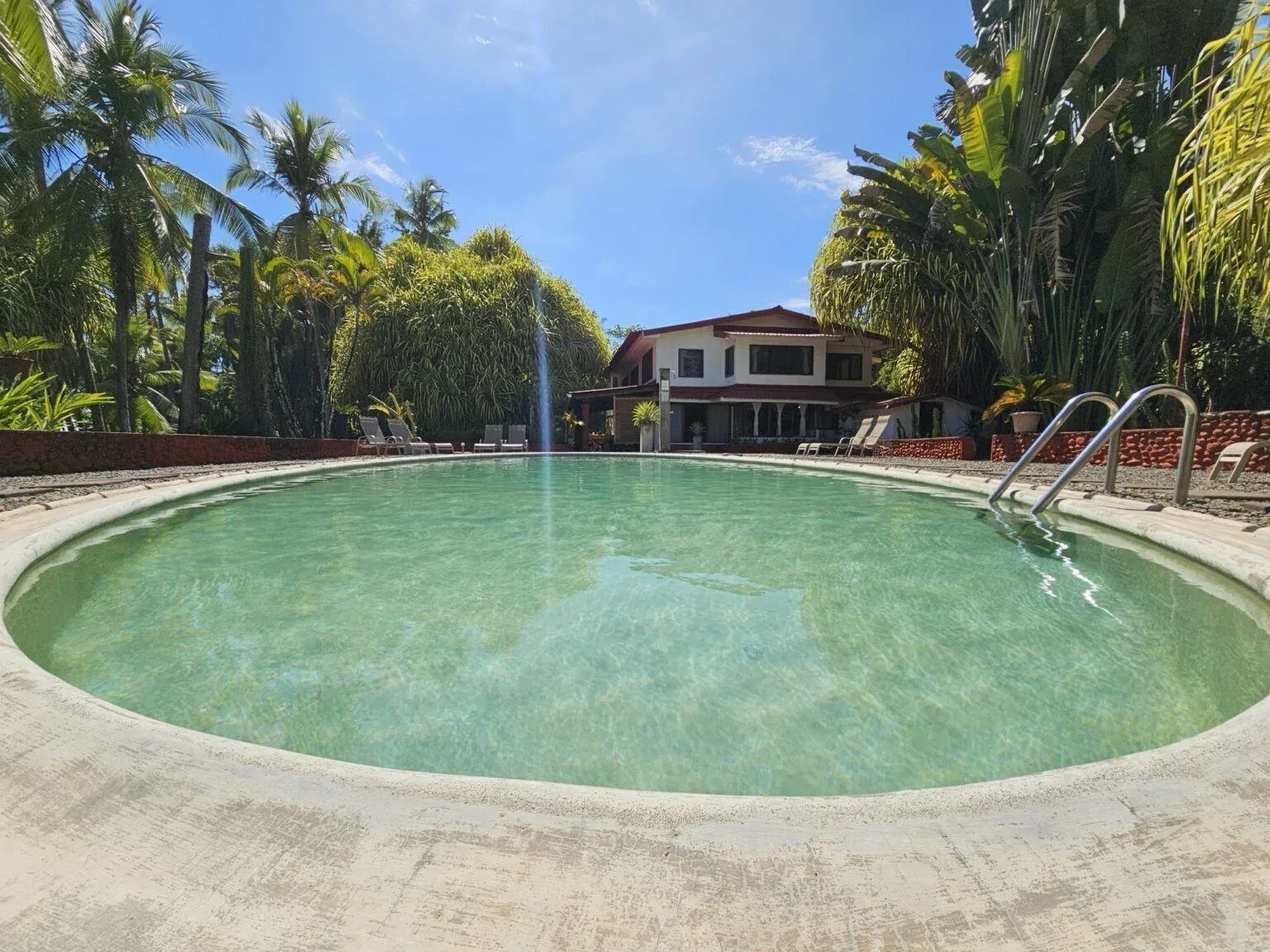 Swimming pool