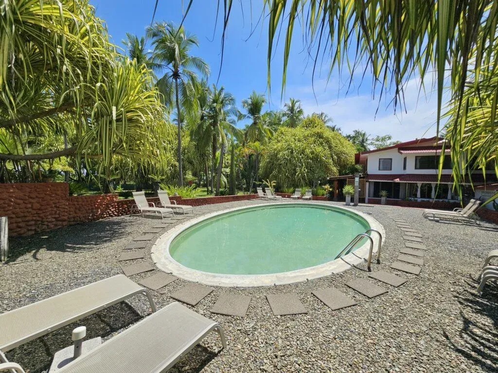 Swimming pool
