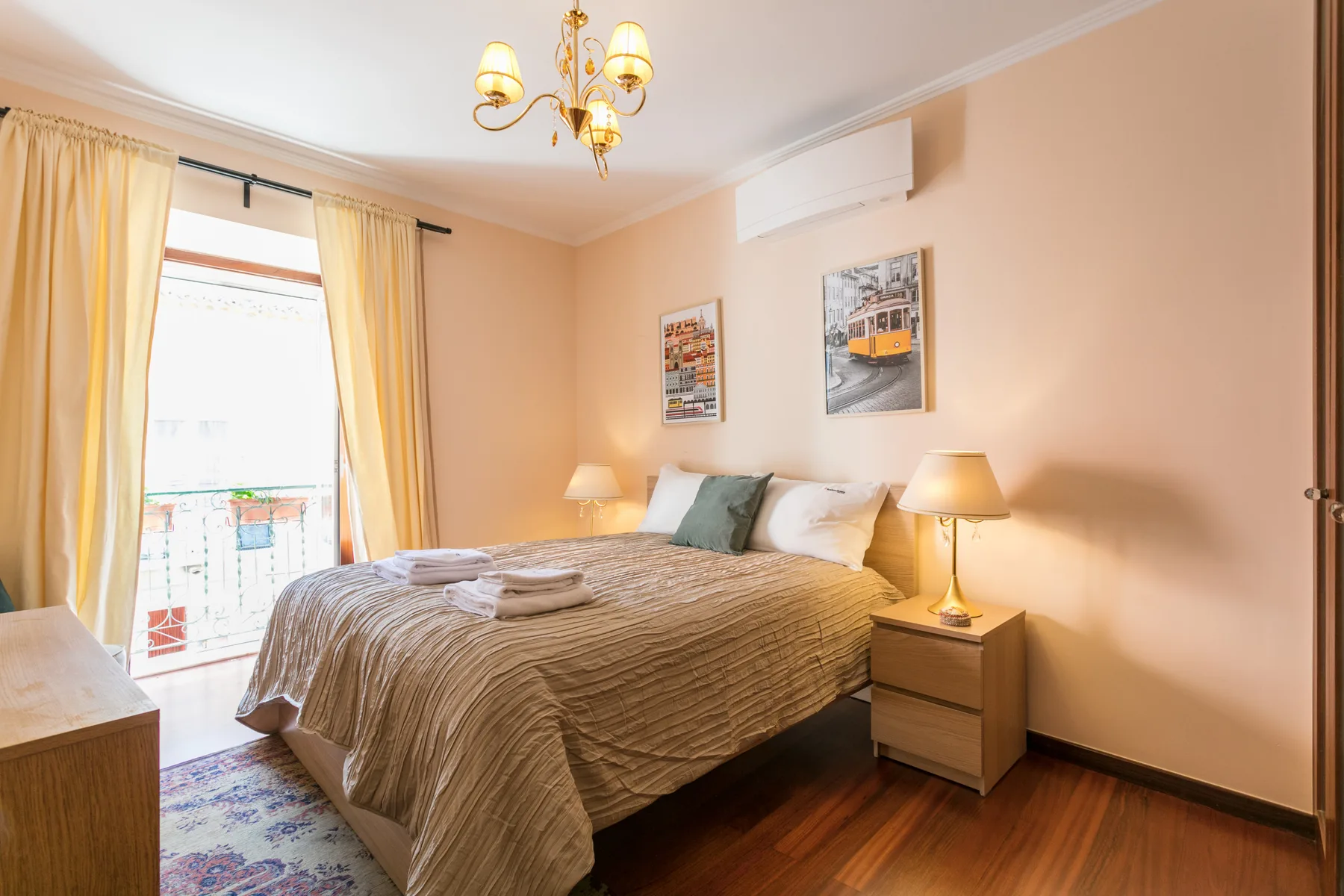 Apartment in Lisbon - FLH Avenida da Liberdade Central Apartment
