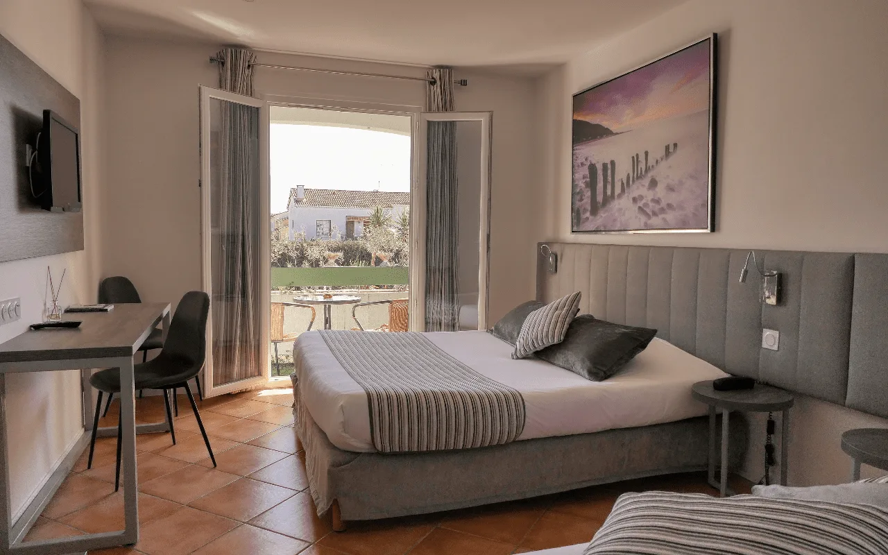 Triple room