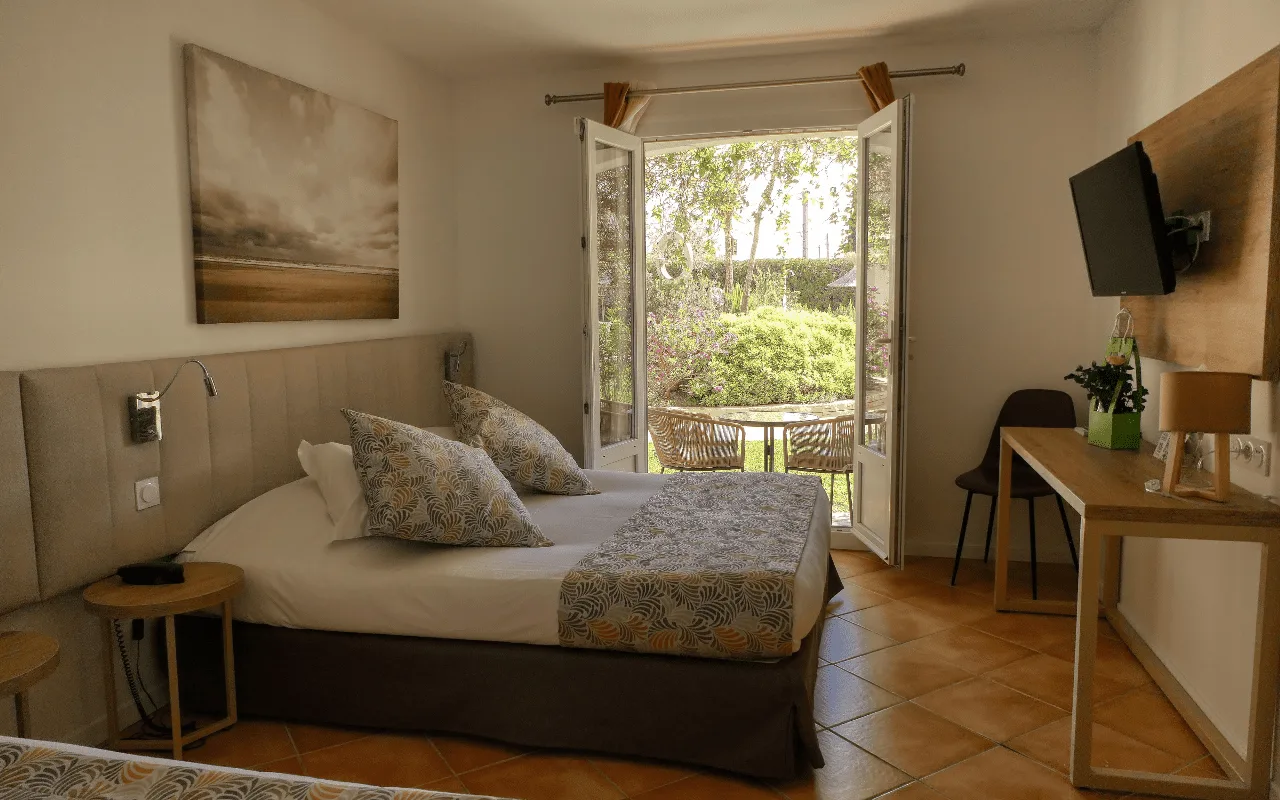 Renovated triple room