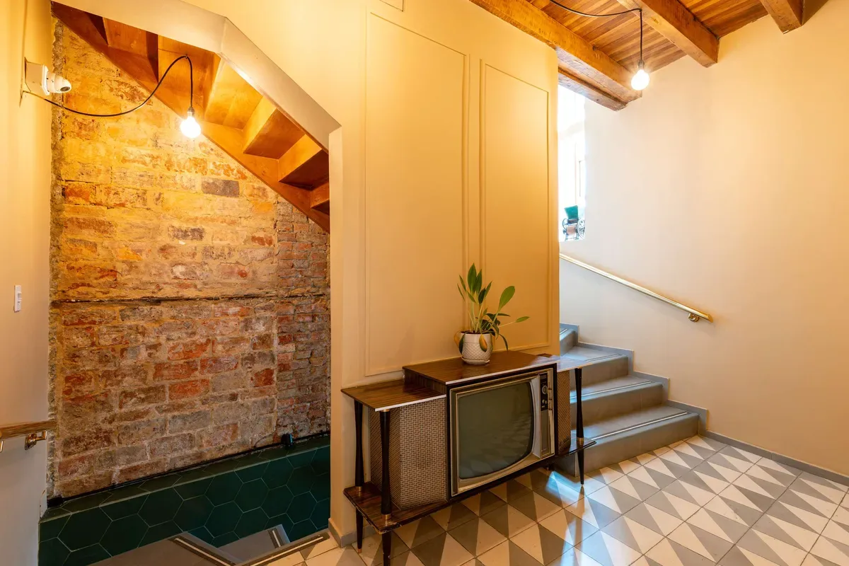 Sleek 2BR in La Candelaria