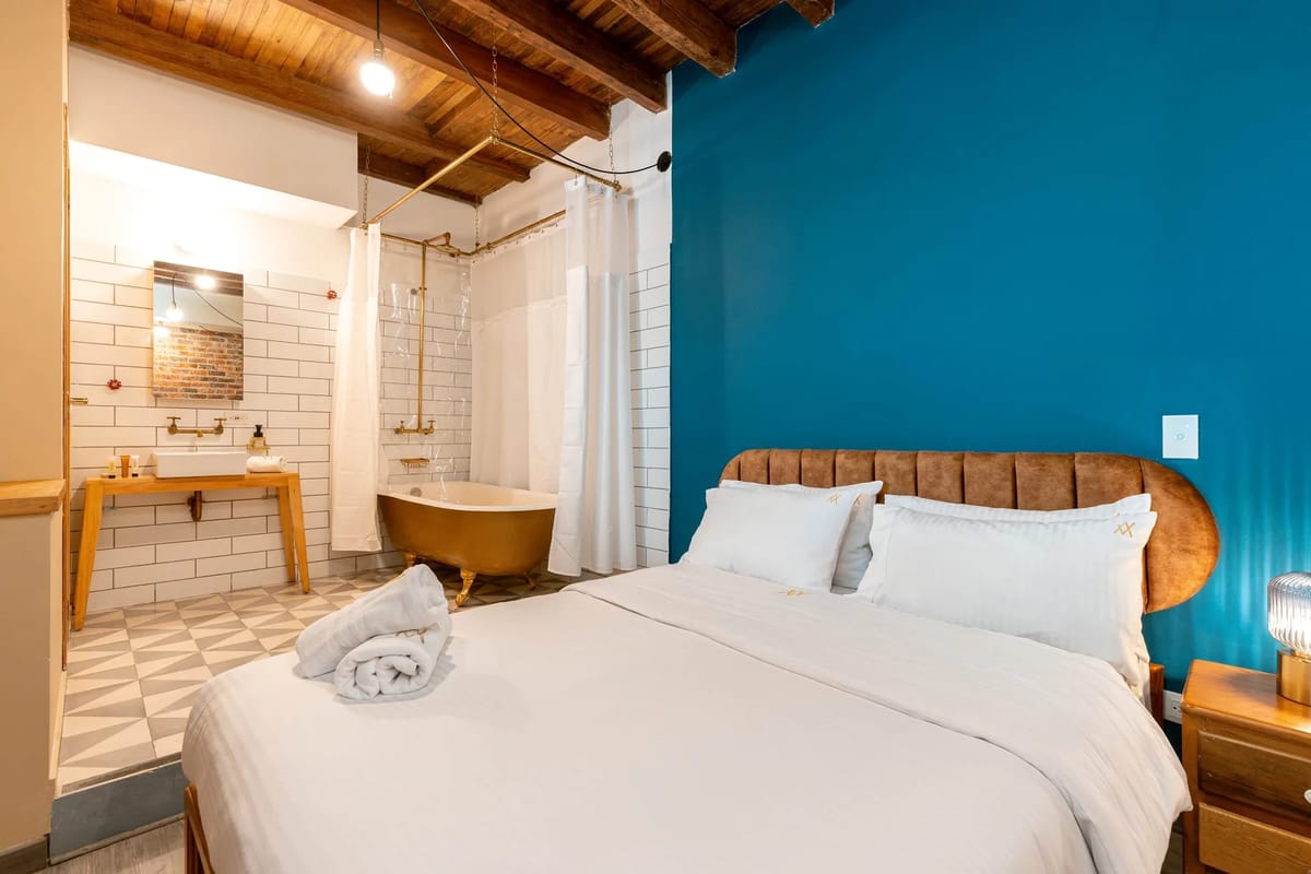 Sleek 2BR in La Candelaria