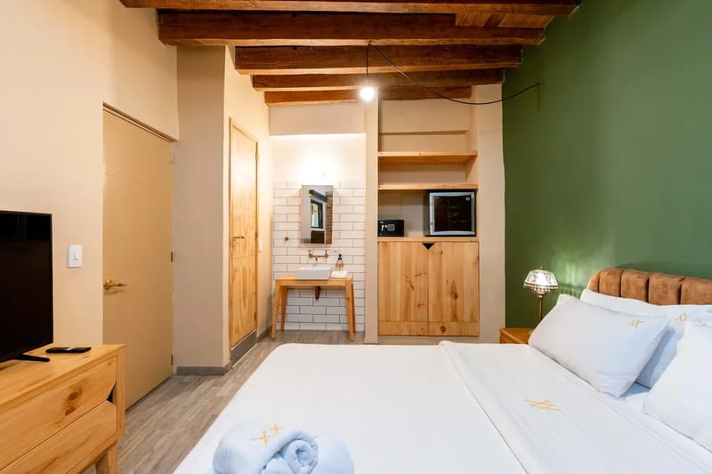 Sleek 2BR in La Candelaria