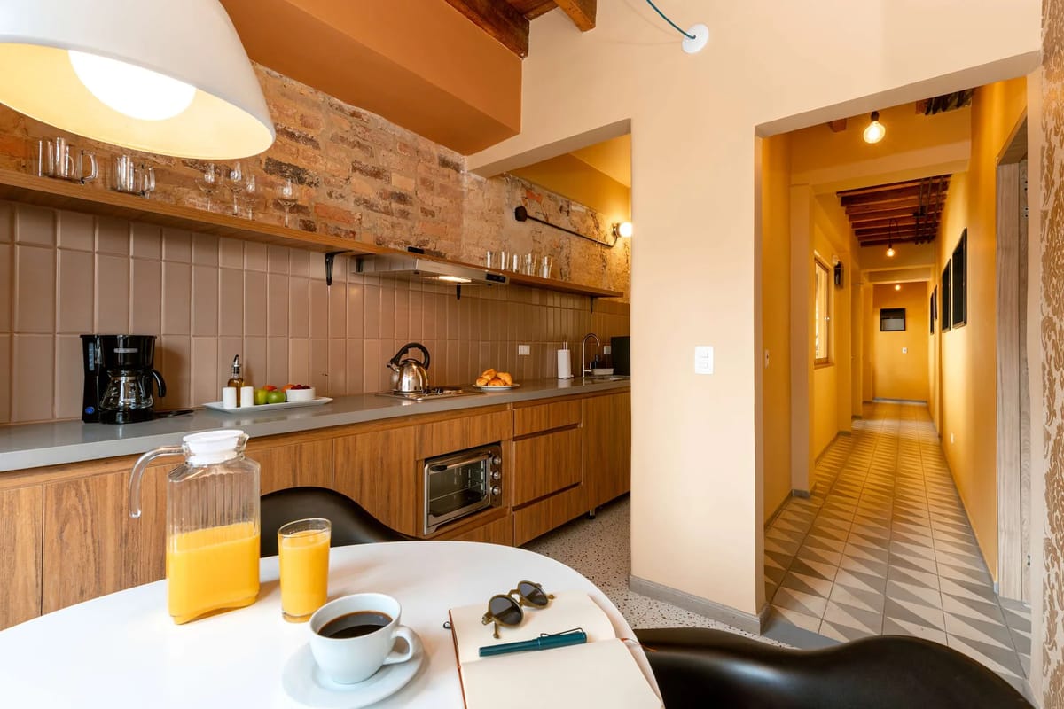 Sleek 2BR in La Candelaria