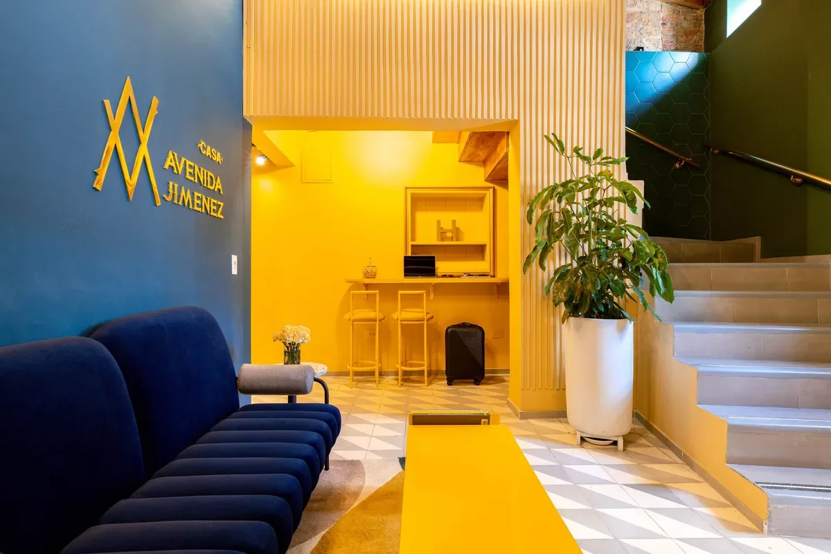Sleek 2BR in La Candelaria
