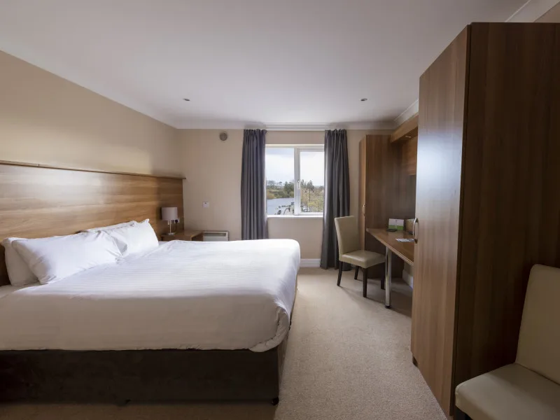 Riverside Hotel bedroom