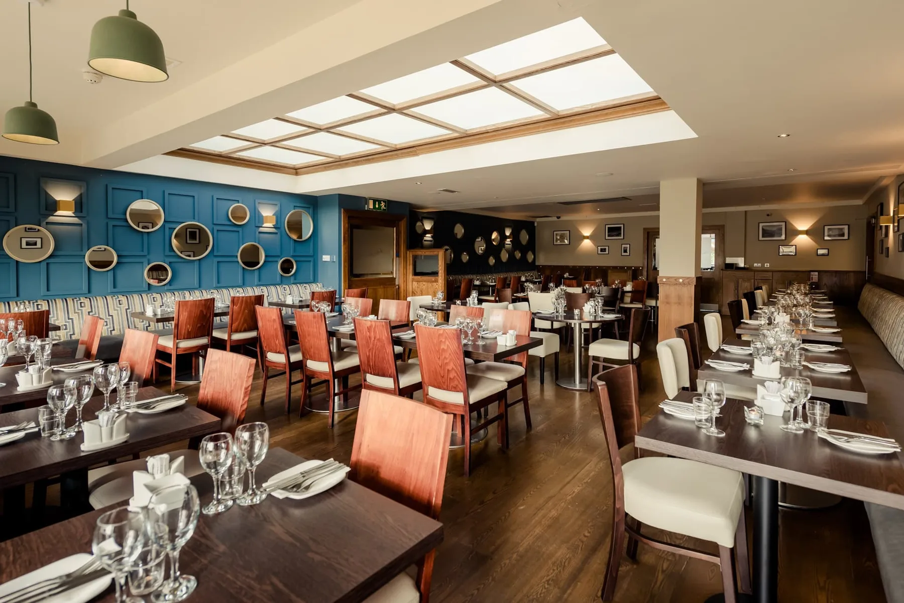 Hotel restaurant dining area